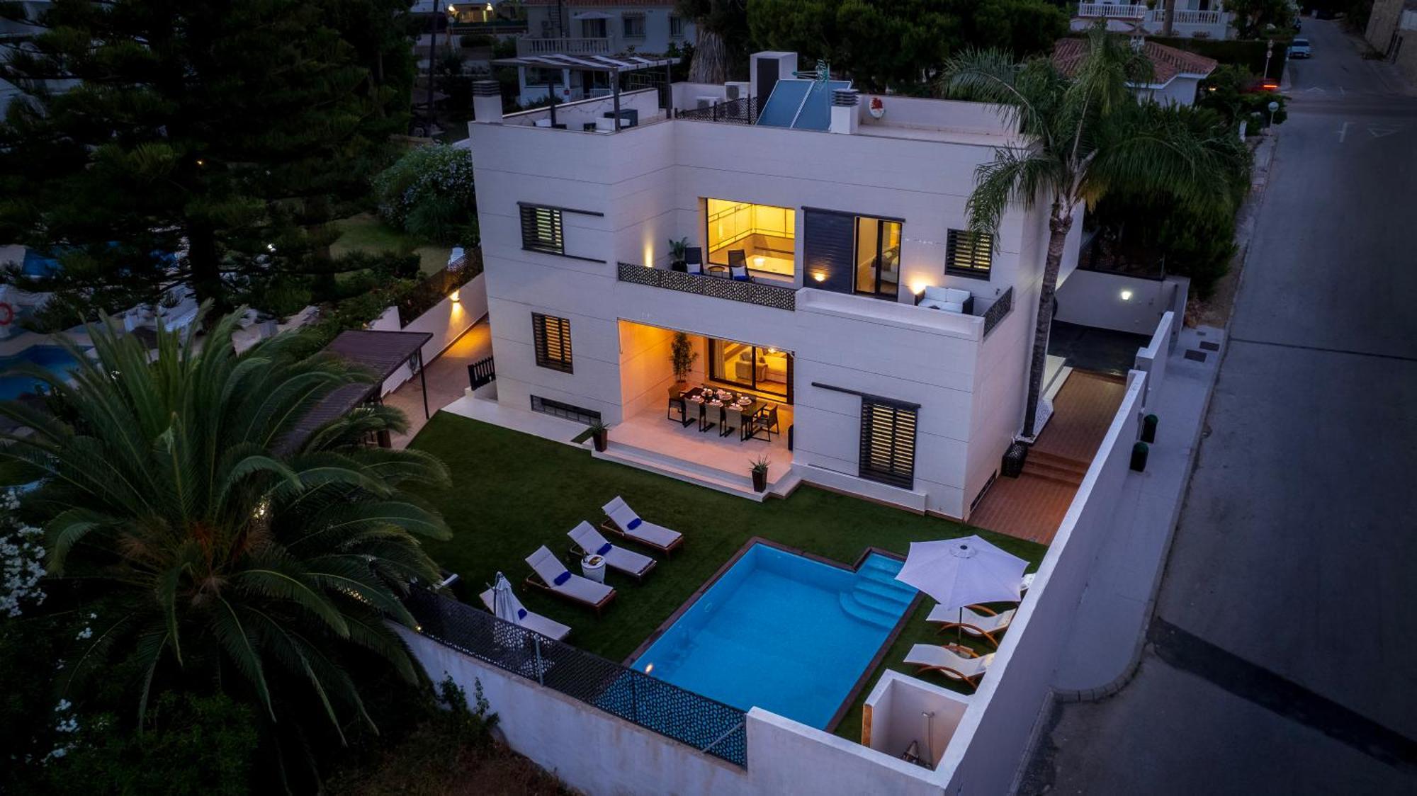 Vacation Marbella I Villa Riviera Del Sol, Private Pool, Jacuzzi, Walking Distance To The Beach Μάλαγα Εξωτερικό φωτογραφία